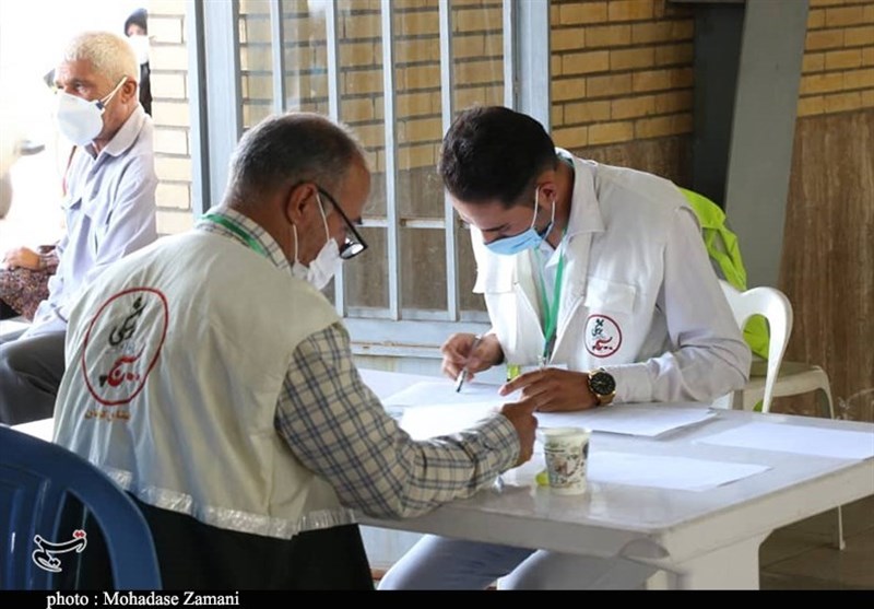 بزرگترین مرکز واکسیناسیون استان مرکزی در مصلی اراک آغاز به‌کار کرد