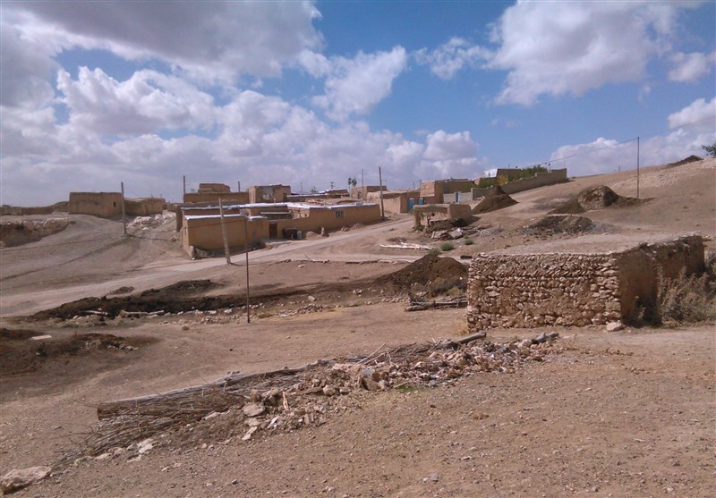 گذران سخت زندگی مردم در روستای &quot;آزاد سفلی&quot; زنجان / مردم از هیچ‌گونه آب شربی برخوردار نیستند