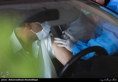 افتتاح واکسیناسیون خودرویی در نمایشگاه بین المللی تهران