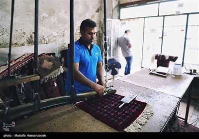 پرداخت قالی دستبافت ترکمن در آق قلا