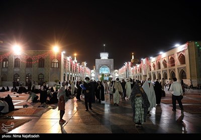 حرم مطهر رضوی در شب عید غدیر