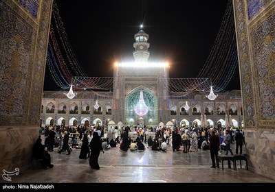 حرم مطهر رضوی در شب عید غدیر