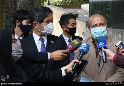 ایکاوا کازاتوشی سفیر ژاپن در جمع خبرنگاران