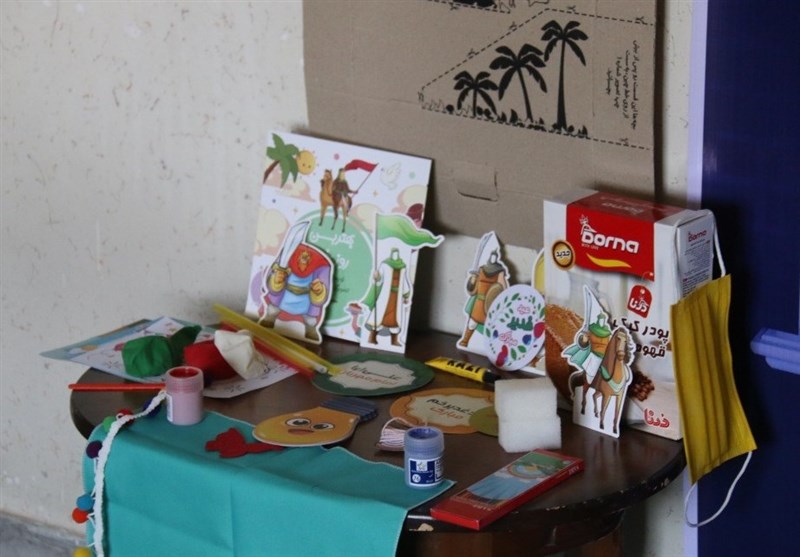 بسته‌های شادی به دست کودکان مناطق حاشیه‌نشین ارومیه‌ رسید
