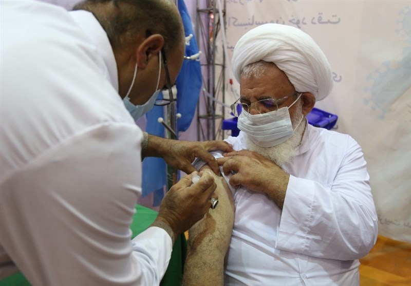امام‌جمعه یزد: گروه‌های سنی مشمول هرچه سریع‌تر برای دریافت واکسن اقدام کنند/ رعایت پروتکل‌های بهداشتی همچنان ضروری است