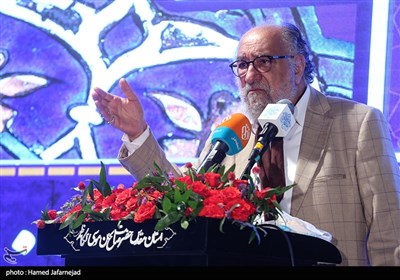 سخنرانی داریوش ارجمند بازیگر سینما و تلویزیون در مراسم اختتامیه جشنواره بزرگ صالح 