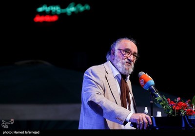 سخنرانی داریوش ارجمند بازیگر سینما و تلویزیون در مراسم اختتامیه جشنواره بزرگ صالح 