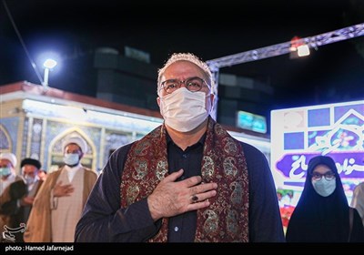 فرهاد قائمیان بازیگر سینما و تلویزیون در مراسم اختتامیه جشنواره بزرگ صالح