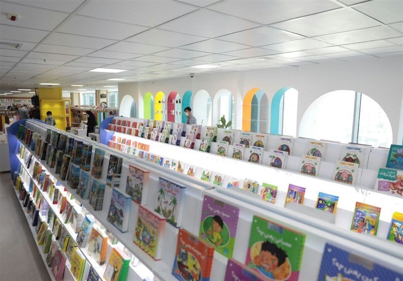 3000 متر مربع به فضای کتابفروشی‌های مشهد اضافه شد/اهدای 50 میلیون تومان کتاب به مناطق محروم شهر