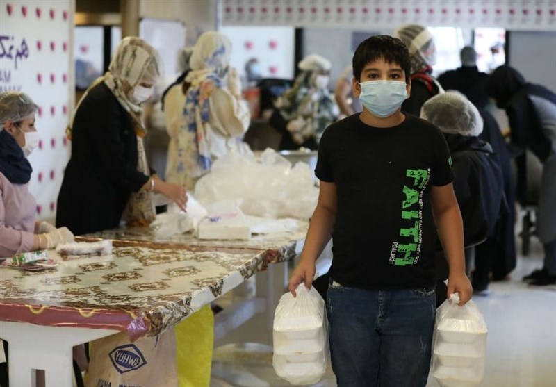تهیه 10 هزار غذای گرم در روز عید غدیر توسط هم‌نمک برای نیازمندان + تصاویر