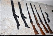 انهدام باند قاچاق اسلحه در کردستان/ 28 قبضه سلاح غیرمجاز از متهمان کشف شد