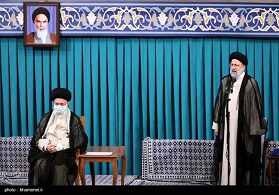 مراسم تنفیذ حکم ریاست جمهوری دوره سیزدهم در حسینیه امام خمینی(ره)