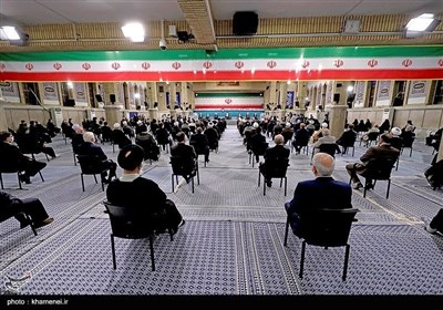 مراسم تنفیذ الحکم للدورة الثالثة عشرة لرئاسة الجمهوریة الإسلامیة فی إیران