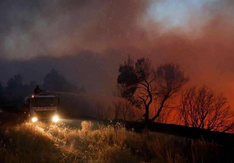 گسترش آتش سوزی‌های جنگلی ناشی از گرمای بی‌سابقه در یونان