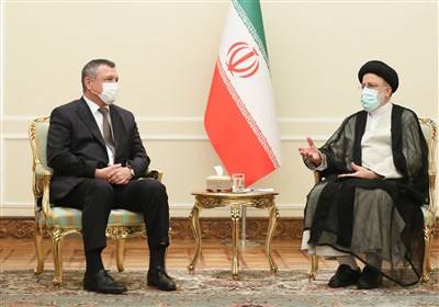 آیتالله رئیسی: برقراری تعامل گسترده با کشورهای همسایه از اصول اولیه سیاست خارجی دولت ایران است