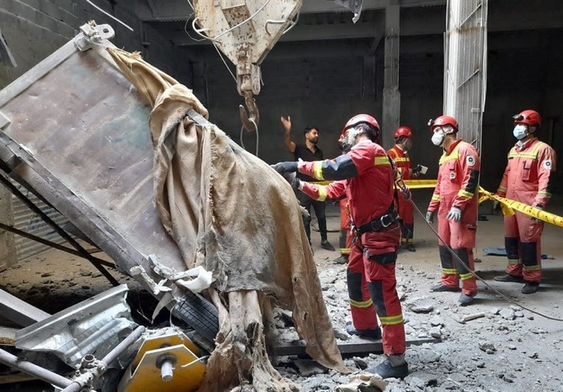 مرگ 2 کارگر بر اثر سقوط کابین فلزی در پروژه ساختمانی + تصاویر