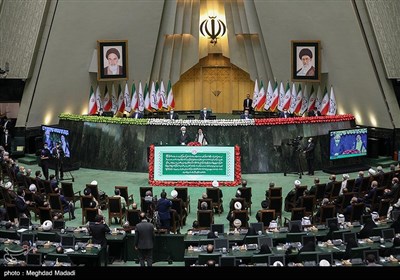 گزارش تحلیف؛ رئیسی سوگند یاد کرد/ قالیباف: بار خواستههای مردم به دوش همه مسئولان است/اژهای: قوه قضاییه در کمک به دولت جدی است/رئیسجمهور: حالا ما باید ادای امانت کنیم