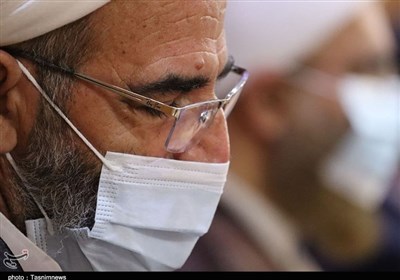 نماینده جدید ولی فقیه در استان سمنان با شهدا تجدید میثاق کرد
