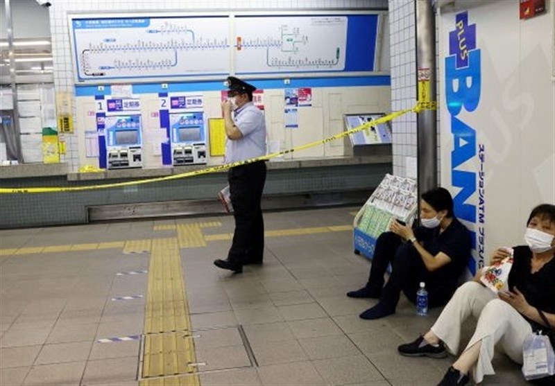 Ten Passengers Injured in Tokyo Commuter Train Stabbing