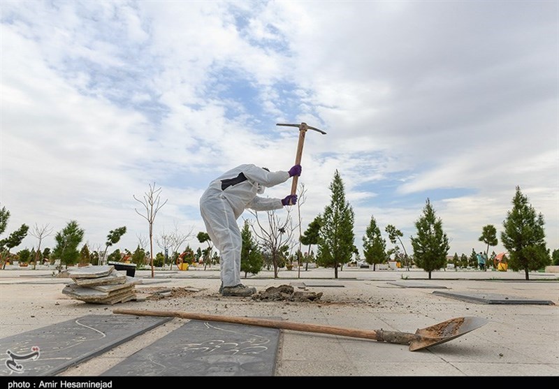 COVID Daily Death Toll in Iran Sets New Record, Soars Past 540