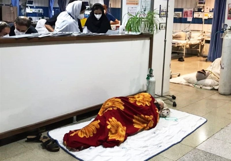 بستری بیماران کرونایی قزوین در کف بیمارستان / کل تخت‌های بیمارستان‌ها پر شد