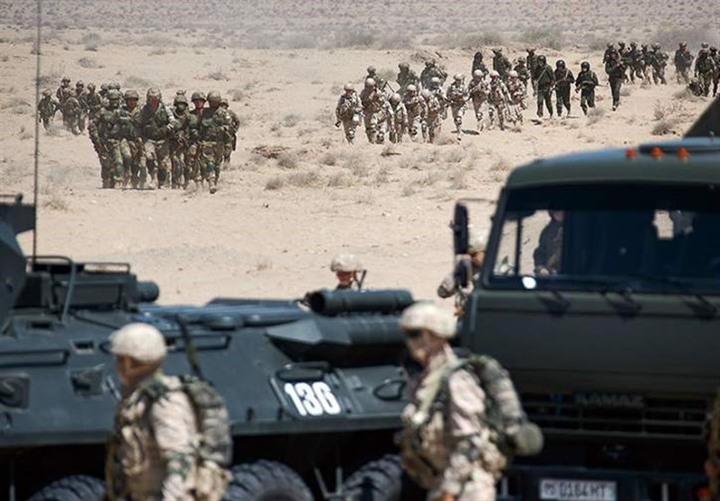 آغاز مرحله فعال مانورهای نظامی مشترک سه‌جانبه در مرز تاجیکستان-افغانستان