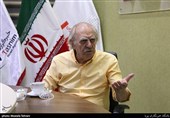 افشاگری نجفی از &quot;پشت پرده افراطی‌گری مخملباف&quot; در سینمای پس از انقلاب/ مهندس موسوی با او هم‌نظر بود و ما را به هم معرفی کرد/ شهید بهشتی در نقد &quot;خشکه مذهبی&quot; از ما حمایت کرد + فیلم