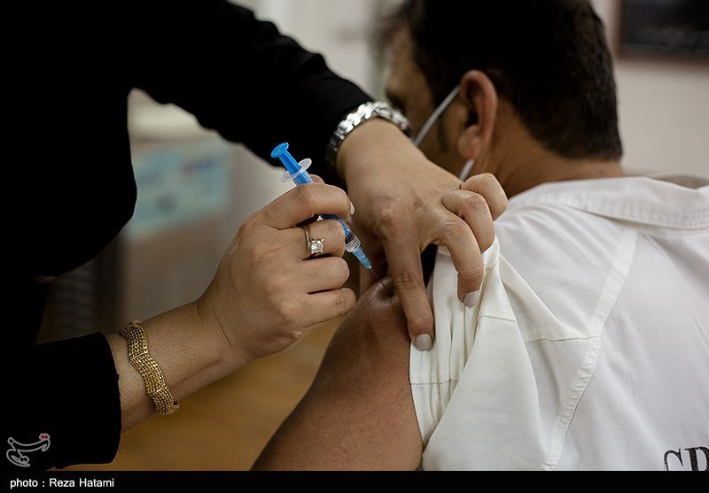 واکسیناسیون عمومی در جزیره خارگ