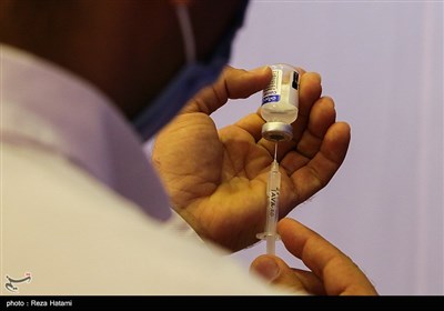  تأکید مجدد وزارت بهداشت: "واکسیناسیون کرونا" در سراسر کشور اختیاری است 
