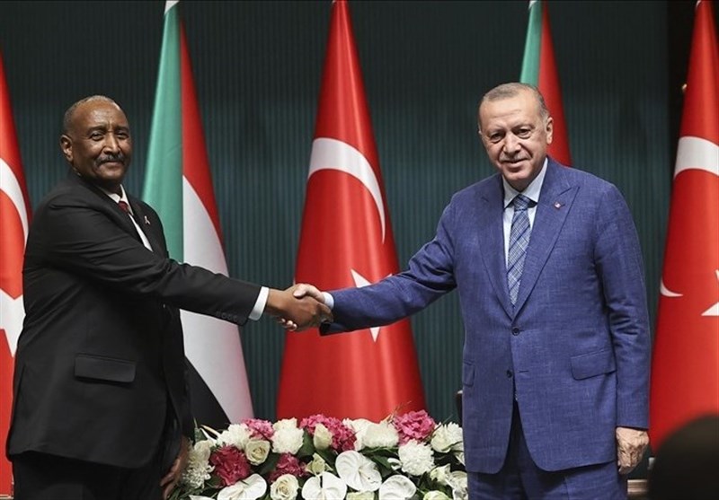 سفر رئیس شورای حاکمیت سودان به ترکیه