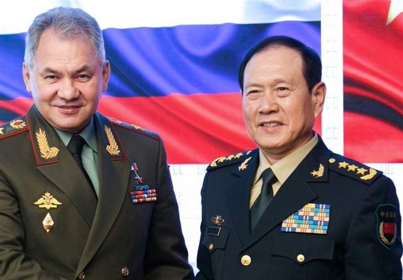 حضور وزرای دفاع روسیه و چین در محل برگزاری رزمایش مشترک