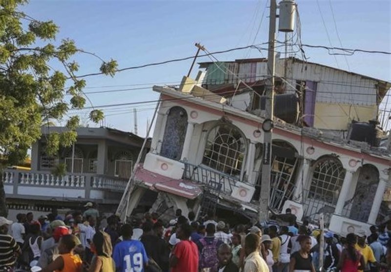 تلفات زلزله هائیتی به مرز 1300 نفر رسید