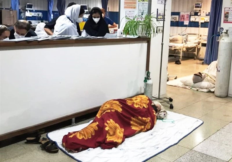 مدافعان سلامت قزوین خسته از عدم رعایت پروتکل‌های بهداشتی/ ماسک‌نزدن به شیوع کرونا دامن می‌زند
