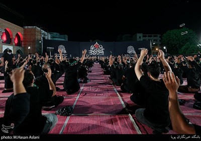  عزاداری شب هشتم ماه محرم هیئت الرضا علیه السلام واقع در میدان امام خمینی (ره)