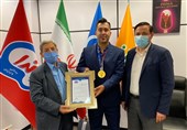 تقدیر گروه صنعتی میهن از سجاد گنج زاده قهرمان طلایی المپیک
