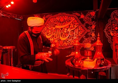 فعالیت موکب های سفینةالنجاة و موکب دلواپسان اربعین در ماه محرم - شیراز