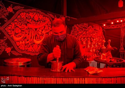 فعالیت موکب های سفینةالنجاة و موکب دلواپسان اربعین در ماه محرم - شیراز