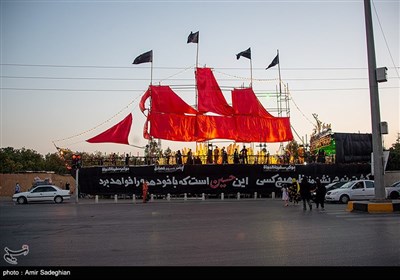فعالیت موکب های سفینةالنجاة و موکب دلواپسان اربعین در ماه محرم - شیراز