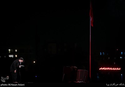مداحی حاج محمود کریمی در مراسم عزاداری شب عاشورای حسینی، اجتماع عظیم عشیره عاشورا