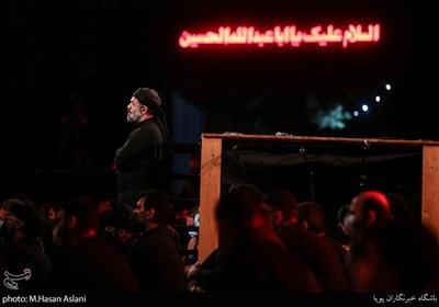 حاج محمود کریمی در مراسم عزاداری شب عاشورای حسینی، اجتماع عظیم عشیره عاشورا