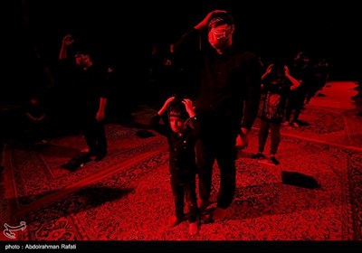 مراسم عزاداری شب عاشورای حسینی در حسینیه ثارالله سپاه انصارالحسین(ع) همدان