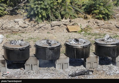 پخت 72 دیگ غذای نذری به یاد شهدای غدیر