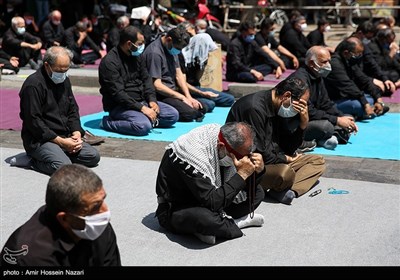 اقامه نماز ظهر عاشورا در قزوین