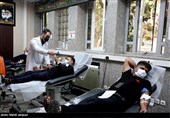 اصفهانی‌ها برای کمک به تپش قلب‌های حسینی در پویش نذر خون شرکت کردند + فیلم