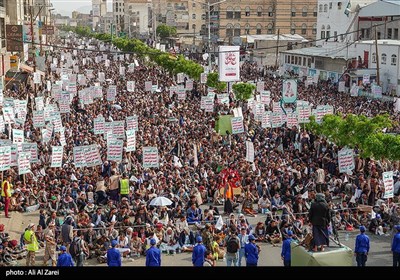 Yemenis Mark Ashura with Massive Rallies