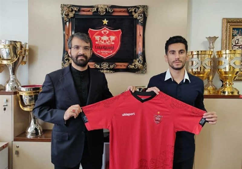 Mehdi Shiri Extends Two-Year Deal with Persepolis