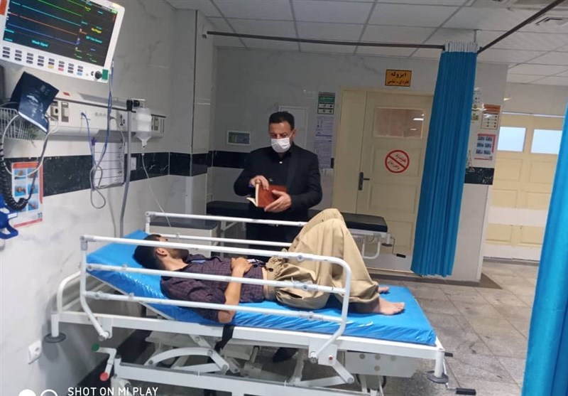 حضور پزشک عمومی در مرکز تجمیعی واکسیناسیون شهر مهران ضروری است
