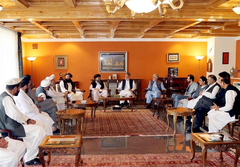 رایزنی‌های کرزی و عبدالله با اعضای ارشد دفتر سیاسی طالبان