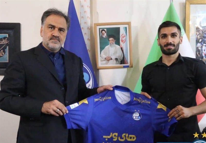 Foolad Defender Aghasi Joins Esteghlal