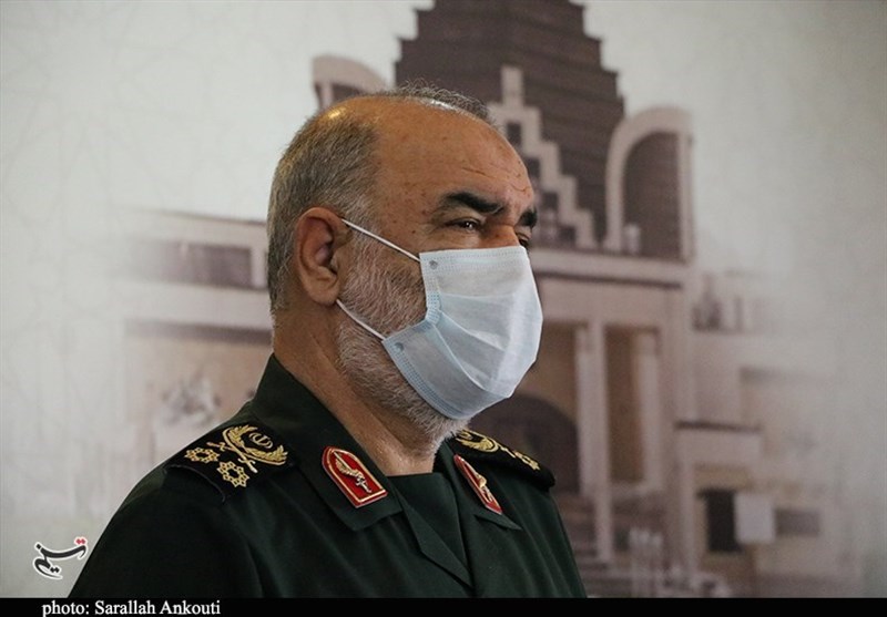 فرمانده کل سپاه: مدافعان سلامت و مردم ایران در مقابله با کرونا &quot;آزمون بزرگ و امتحان سرافرازانه‌ای&quot; را به نمایش گذاشتند